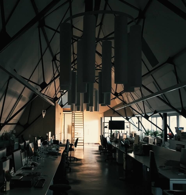 From Chaos To Clarity: Simplifying Server Management With AI And Automation